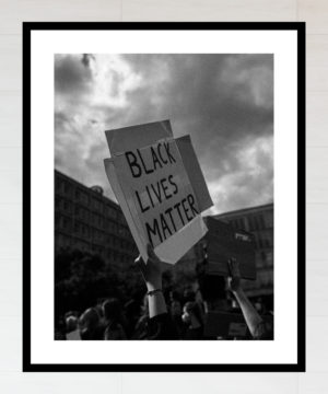 Spendensupport: Fotograf Mischa Lorenz und seine Serie „Silent Protest Berlin“