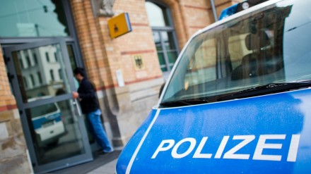 Deutschlandfunk: Vorwürfe gegen Bundespolizei „Du wirst angehalten, weil Du Schwarzer bist“